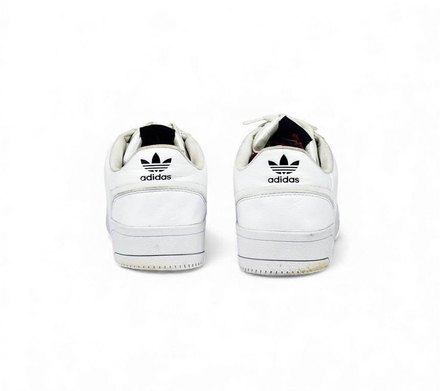 Adidas Court tourino