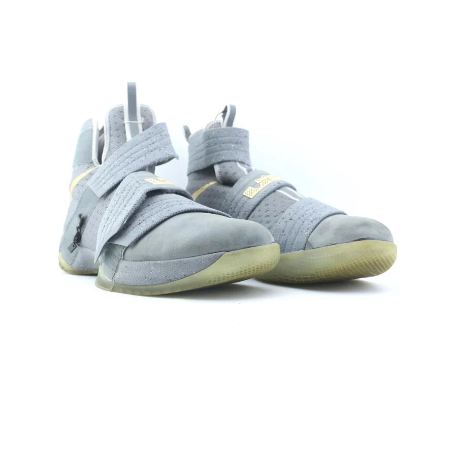 NIKE LEBRON ZOOM SOLDIER 10