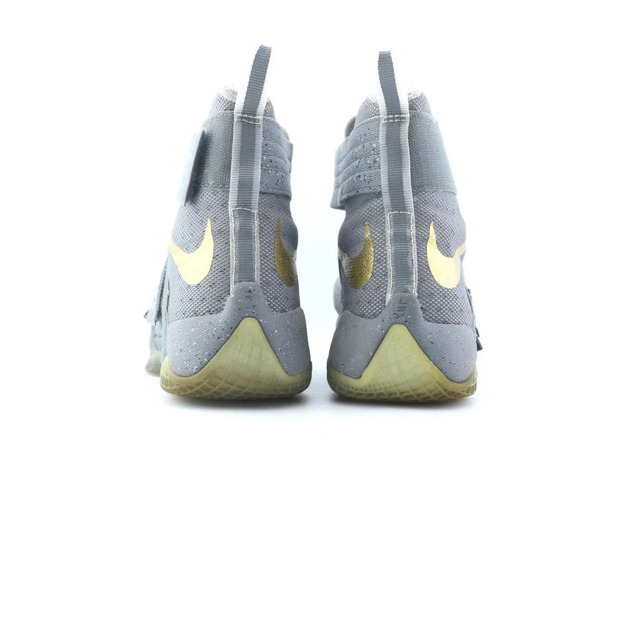 NIKE LEBRON ZOOM SOLDIER 10